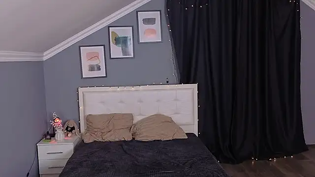 Snapshot of Naomi_Demio chatting on 03.04.26 Naomi Demio online show from 03.04.26