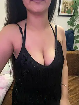 Maahhii online show from 07.04.26