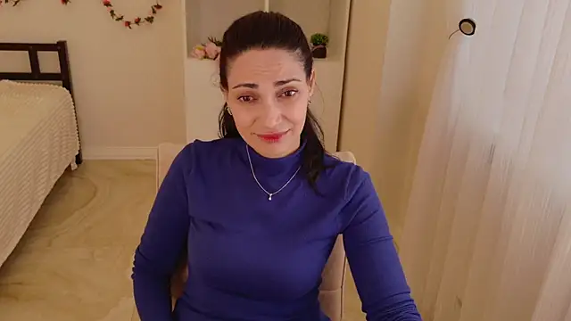 LovelyBeatrice online show from 04.19.26