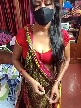 Snapshot of Little-Roshni chatting on 04.20.26 Little-Roshni online show from 04.20.26