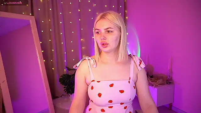 AmeliaWeells online show from 04.10.26