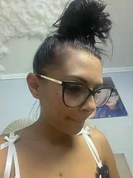 Snapshot of HiddendesireXO01 chatting on 07.09.26 HiddendesireXO01 online show from 07.09.26