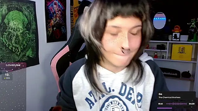 Snapshot of neena_nyx_ chatting on 05.15.26 neena nyx online show from 05.15.26