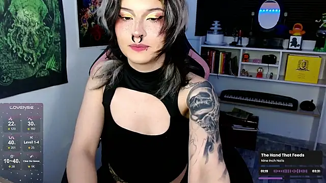 Snapshot of neena_nyx_ chatting on 05.16.26 neena nyx online show from 05.16.26