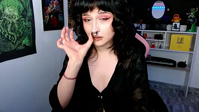 Snapshot of neena_nyx_ chatting on 06.14.26 neena nyx online show from 06.14.26