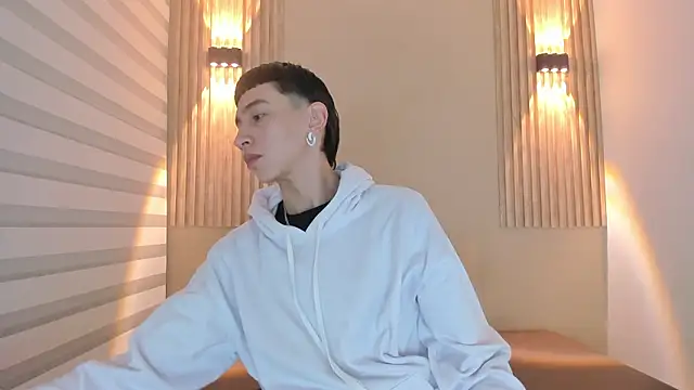 lian cameron online show from 02.03.26