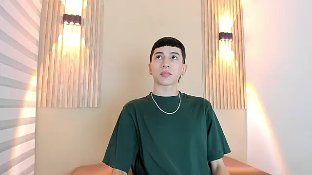 lian cameron online show from 02.05.26