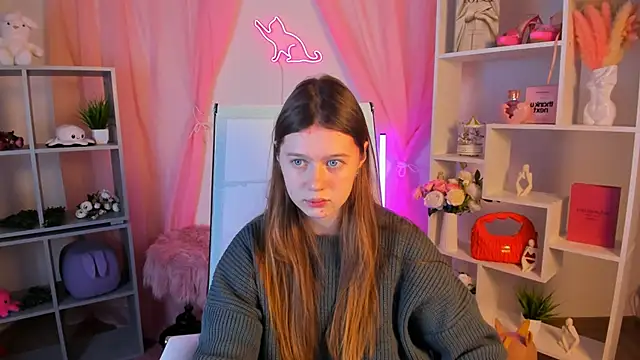 Snapshot of CelestineMauriac chatting on 02.14.26 CelestineMauriac online show from 02.14.26