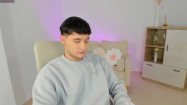 Snapshot of Massimo_Fiore chatting on 02.10.26 Massimo Fiore online show from 02.10.26