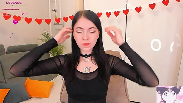 Snapshot of reze_daisies chatting on 02.17.26 reze daisies online show from 02.17.26