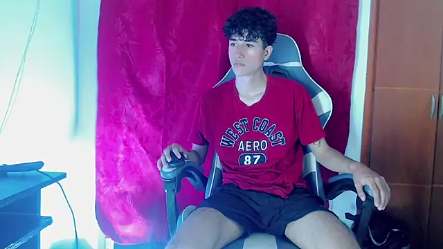 Johnny cagee  online show from 02.12.26