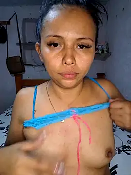 Daniela Cruz  online show from 04.19.26