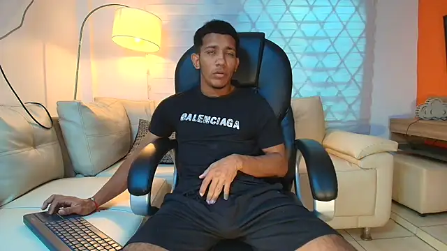 ricky spensar23cm  online show from 03.31.26