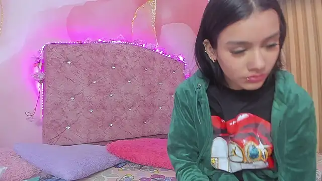 Melanie  Evans online show from 03.16.26