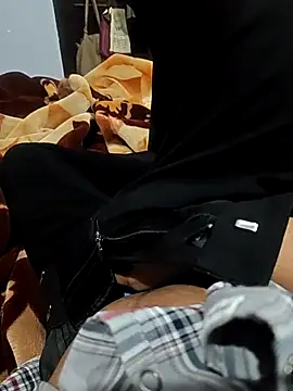 Snapshot of HORNY_DirtyMind chatting on 03.02.26 HORNY DirtyMind online show from 03.02.26