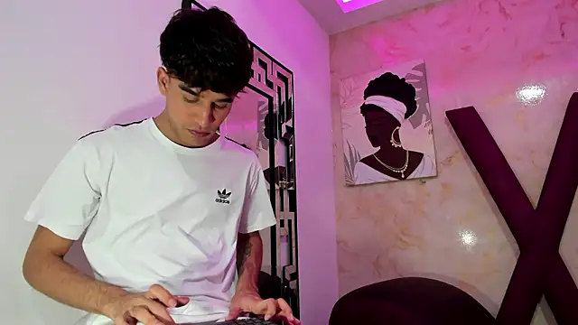 PRETTY COCK1 online show from 03.10.26