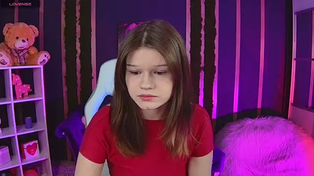 Snapshot of Lunatrend chatting on 04.09.26 Lunatrend online show from 04.09.26