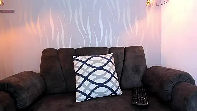 Naomy-lopez online show from 02.14.26