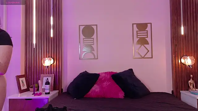 Hanna-Winchester online show from 04.17.26