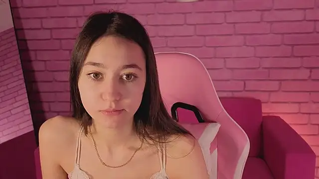 Snapshot of Nicole_Brownie chatting on 02.05.26 Nicole Brownie online show from 02.05.26