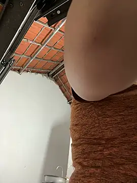 Puka2001 online show from 04.21.26