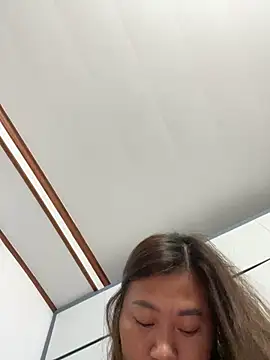 Puka2001 online show from 04.21.26