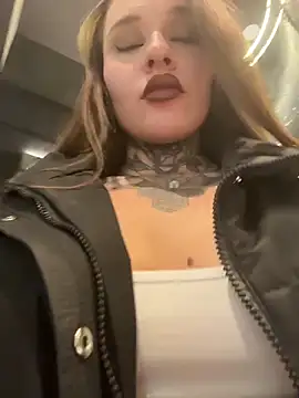 Snapshot of KishaMur chatting on 02.10.26 KishaMur online show from 02.10.26