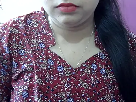 Snapshot of Cute_Aliyaa chatting on 04.27.26 Cute Aliyaa online show from 04.27.26