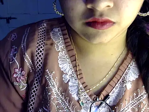 Cute Aliyaa online show from 07.24.26
