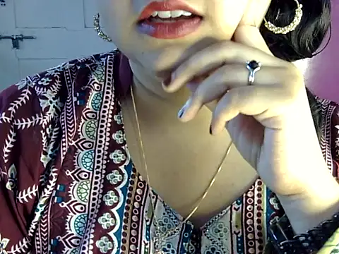 Cute Aliyaa online show from 07.25.26