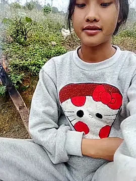 Hoa-tuylip online show from 02.03.26