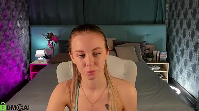 Snapshot of Tesssa_Young chatting on 04.04.26 Tesssa Young online show from 04.04.26