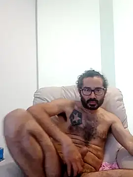 Snapshot of Batou1683 chatting on 05.04.26 Batou1683 online show from 05.04.26