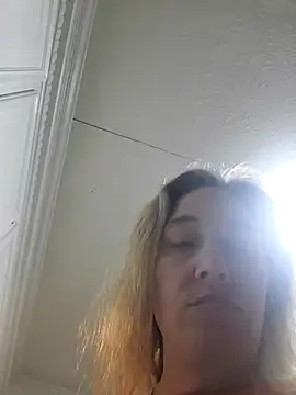 Snapshot of Sunflower0025 chatting on 03.03.26 Sunflower0025 online show from 03.03.26