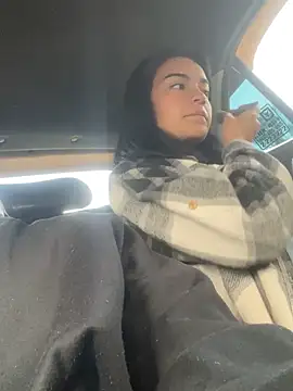 Snapshot of bliinkii_and_luka_ chatting on 02.14.26 bliinkii and luka online show from 02.14.26