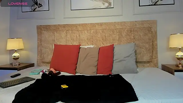 hanna daze online show from 02.16.26