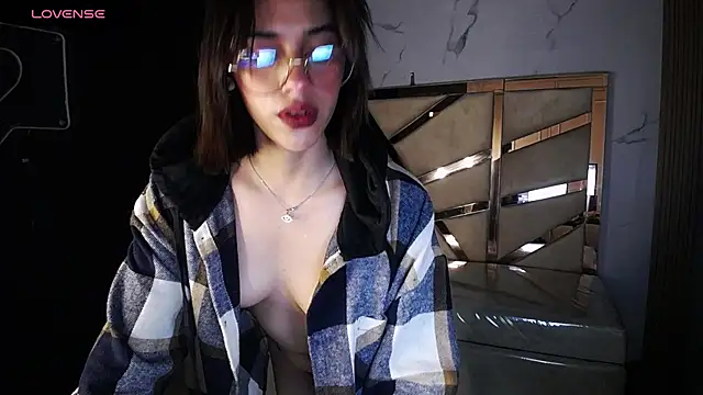 Snapshot of Skaller_james_a chatting on 02.04.26 Skaller james a online show from 02.04.26