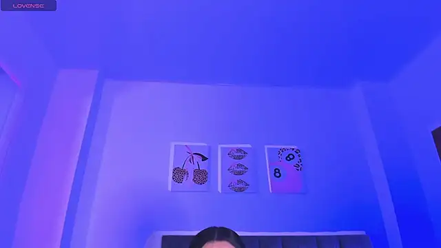Isabella Moon9 online show from 04.22.26