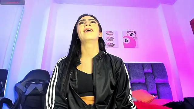Isabella Moon9 online show from 04.23.26