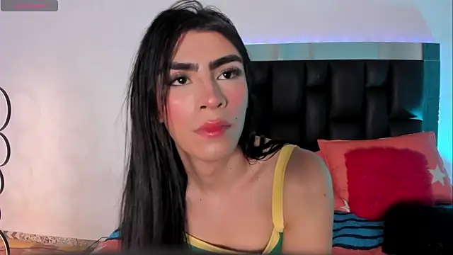 Isabella Moon9 online show from 07.28.26