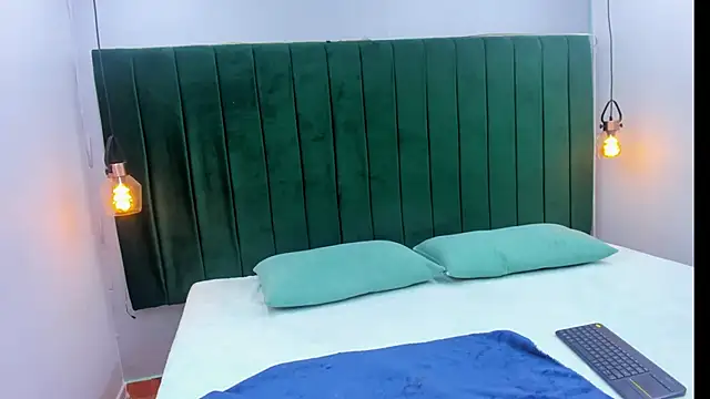 Snapshot of Ema-Horny chatting on 02.05.26 Ema-Horny online show from 02.05.26