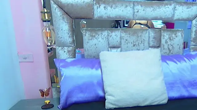 Snapshot of thyara_noa chatting on 02.07.26 thyara noa online show from 02.07.26