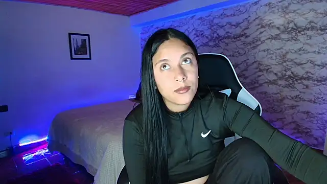 Camila IRoose online show from 04.16.26