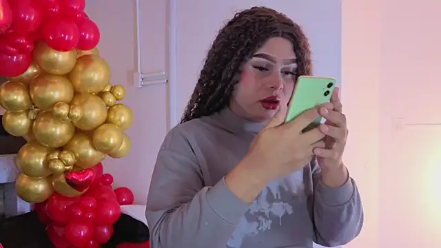 Snapshot of megara_hott chatting on 02.06.26 megara hott online show from 02.06.26