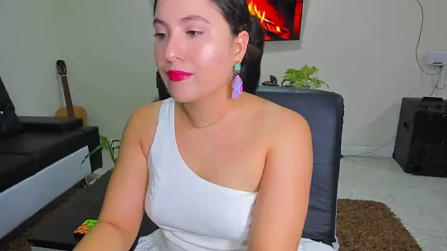 Alessandra 01 online show from 06.21.26