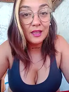 kuramaqueen online show from 03.17.26