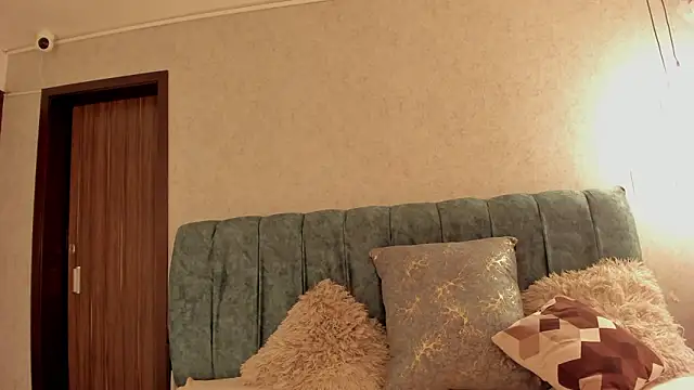 Aleera Walton online show from 03.24.26