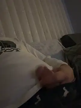 Snapshot of Ateslipanter31 chatting on 03.15.26 Ateslipanter31 online show from 03.15.26