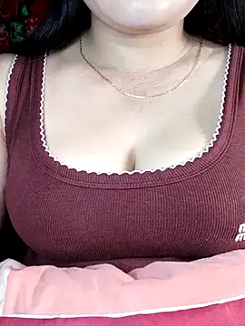 Snapshot of Reina_Fcup01 chatting on 02.06.26 Reina Fcup01 online show from 02.06.26