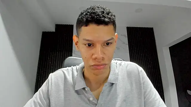 milo cruz  online show from 04.18.26